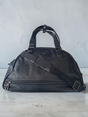 Lululemon Still Groovy Bag Vintage Black Faux Leather Duffle Gym Travel Bag
